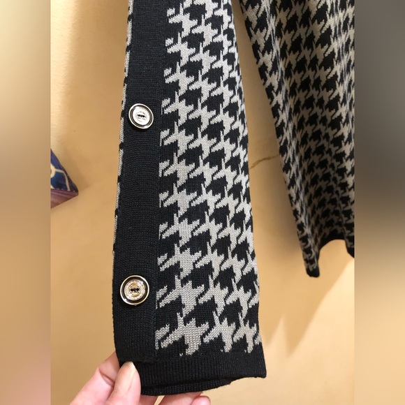 Women’s Hoodtooth Sweater - Picture 2 of 2